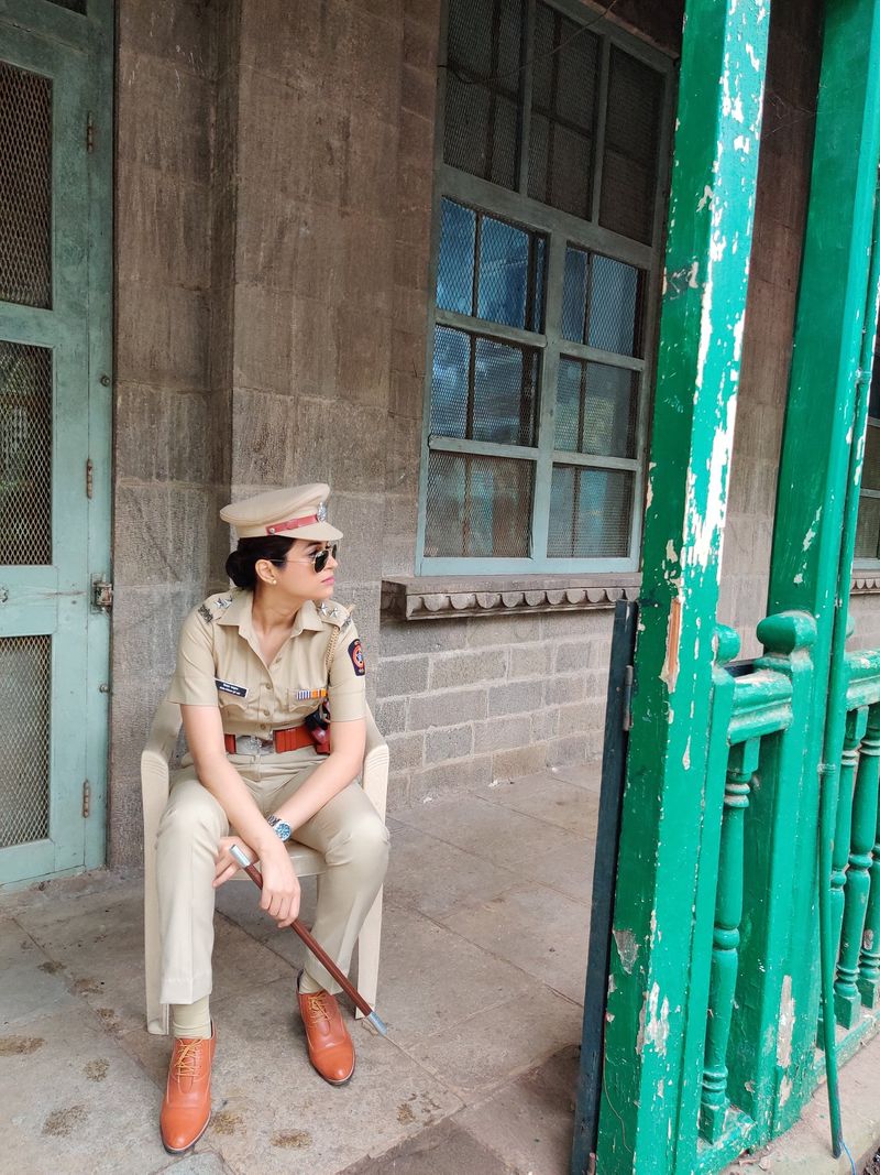 shraddha das mesmerizes the fans waering a khaki dress