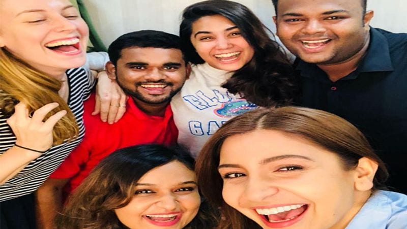 Virat kohli is in UAE for IPL 2020, after kohli this takes care of Anushka Sharma spb