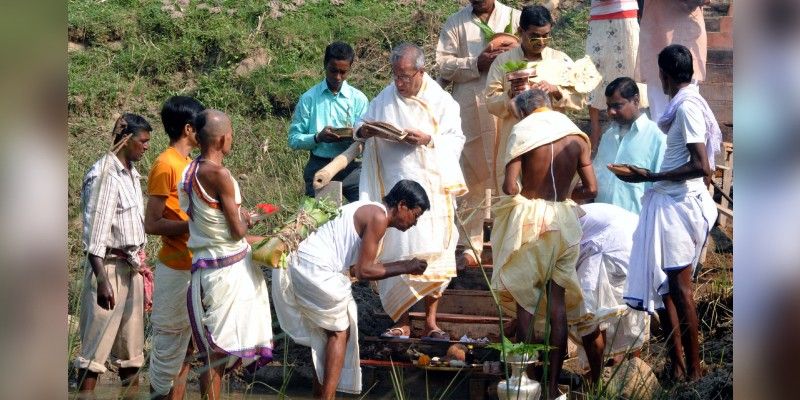Pranab Mukherjee used to visit his ancestral home during Durga pujo every year BTG