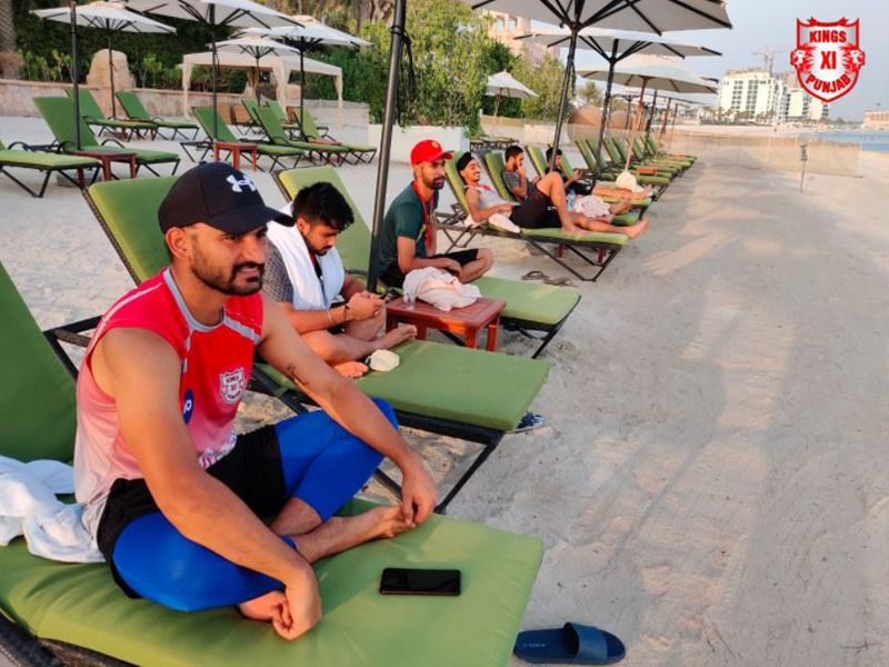 Cricketers of Kings XI Punjab spending leisure time on sea beach ahed of IPL 2020 spb