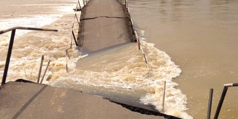 Bridge collapse on Shilabati river due to rain in West Midnapore BTG
