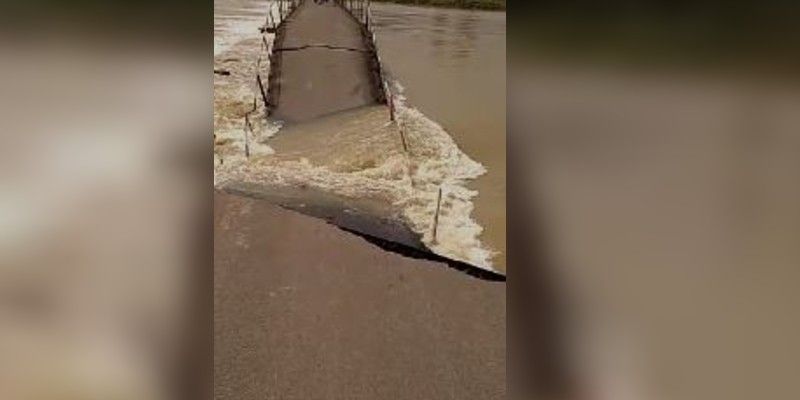 Bridge collapse on Shilabati river due to rain in West Midnapore BTG