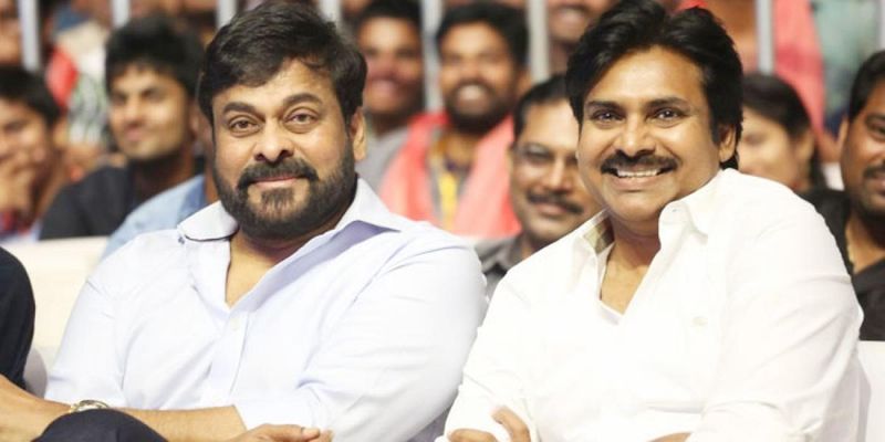 2014 రాష్ట్ర విభజన ప్రకటన వెలువడే సమయానికి ఆయన కాంగ్రెస్ నుంచిరాజ్యసభ సభ్యుడు, కేంద్ర మంత్రి. విభజన ప్రక్రియ సమయంలో ఆయన గనుక రాజీనామా చేసి వచ్చి రాష్ట్ర విభజనకు వ్యతిరేకంగా ఉద్యమం చేసి ఉంటే.... ఆయనకు రాజకీయ భవిష్యత్తు ఉండేది కానీ ఆయన అలా చేయలేదు. రాష్ట్ర విభజనను వ్యతిరేకించినా... బలంగా ముందడుగు వేయలేకపోయారు. ఆ దెబ్బకు చిరంజీవి పొలిటికల్ కెరీర్ ముగిసిపోయింది.ఇక ప్రస్తుతం పవన్ కళ్యాణ్ సైతం బీజేపీ తీసుకునే ప్రతి నిర్ణయానికి మడుగులొత్తుతుండడం చూస్తుంటే... పవన్ కళ్యాణ్ కూడా అన్న బాటలోనే పయనిస్తున్నాడా అనే అనుమానం కలుగక మానదు. దీర్ఘకాలం రాజకీయాల్లో ఉంటానంటూ వచ్చిన పవన్ కళ్యాణ్ స్వల్పకాలీన ప్రయోజనాల కోసం బీజేపీ వైఖరిని సమర్థిస్తుండడంతో స్వయంగా జనసేన పార్టీ వారే తలలు పట్టుకుంటున్నారు. చూడాలి చిరంజీవి కన్నా ఎంత భిన్నంగా పవన్ కళ్యాణ్ ఈ పరిస్థితిని డీల్ చేస్తారో..!