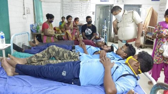 Civic volunteers allegedly attacked by BSF in Malda BTG Civic volunteers allegedly attacked by BSF in Malda BTG
