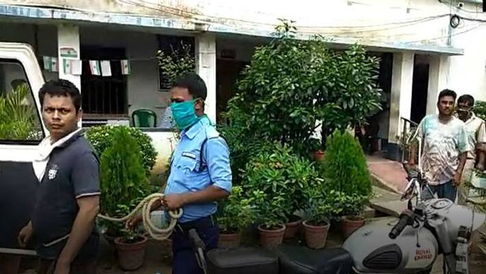 Clash erupts between TMC supporters in Basirhat ASB Clash erupts between TMC supporters in Basirhat ASB