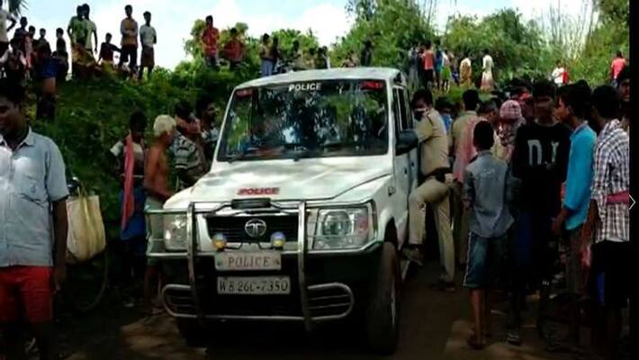 Teenagers accused for beaten up a local trader at burdwan ASB Teenagers accused for beaten up a local trader at burdwan ASB