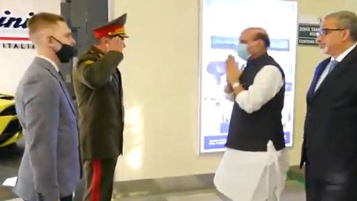rajnath singh visit at Russia watch his Nameste as officer offers handshake bsm rajnath singh visit at Russia watch his Nameste as officer offers handshake bsm