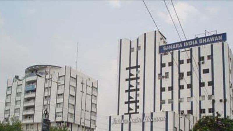 सहारा की कुल 4 सहकारी समितियां हैं। सहारा क्रेडिट कोऑपरेटिव सोसाइटी लिमिटेड (2010), हमारा इंडिया क्रेडिट कोऑपरेटिव सोसाइटी लिमिटेड, सहारियन यूनिवर्सल मल्टीपरपस सोसाइटी लिमिटेड और स्टार्स मल्टीपरपस कोऑपरेटिव सोसाइटी लिमिटेड।