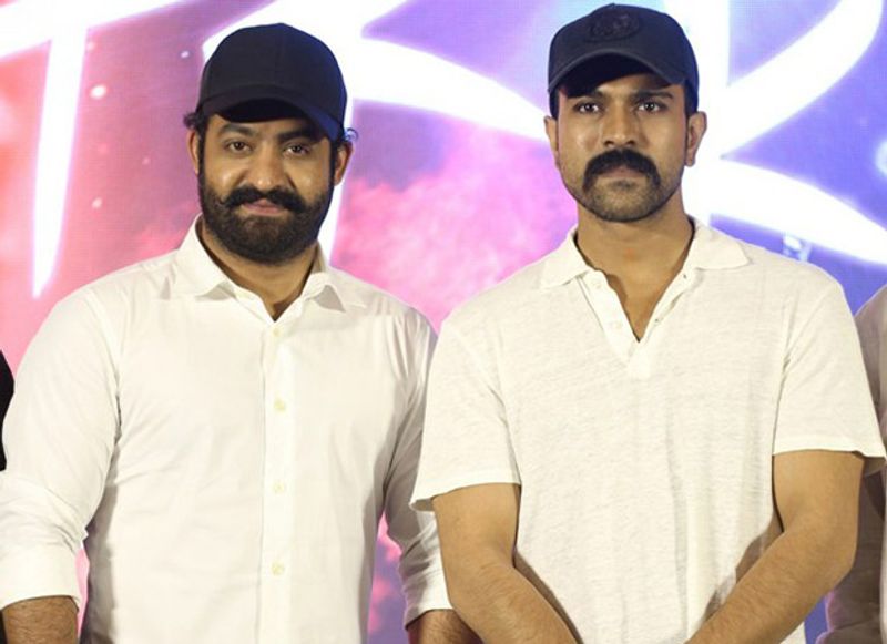 ఇక ఎన్టీఆర్ సైతం ప్రస్తుతం ఆయన నటిస్తున్న `ఆర్ ఆర్ ఆర్` చిత్రానికి రూ.35 కోట్ల నుంచి నలభై కోట్ల వరకు పారితోషికంగా తీసుకుంటున్నారట. ఇదే బాటలో రామ్చరణ్ కూడా ఉన్నారు. ఎన్టీఆర్తో కలిసి నటిస్తున్న `ఆర్ఆర్ ఆర్`కి కూడా దాదాపు రూ. 35కోట్లు పారితోషికంగా అందుకుంటున్నట్టు టాక్.
