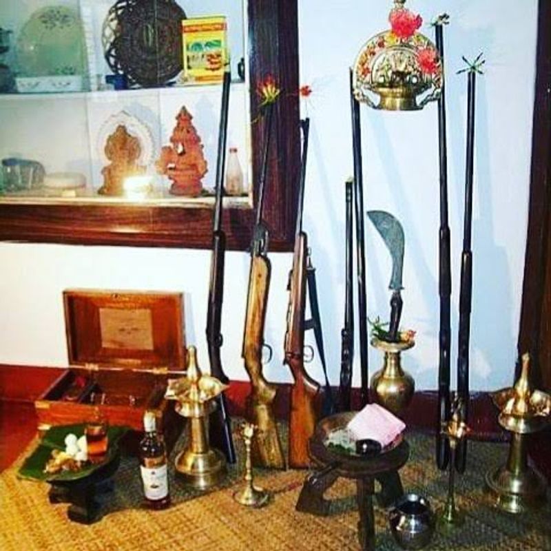 ಸಾರ್ವತ್ರಿಕವಾಗಿ ಕೊಡಗಿನಲ್ಲಿ ಸೆಪ್ಟೆಂಬರ್ 3 ರಂದು ಕೈಲ್ಪೊವ್ದ್ ಆಚರಿಸಲಾಗುತ್ತದೆಯಾದರೂ ಚಿನ್ಯಾರ್ 02 ರಂದು ಸೂರ್ಲಬ್ಬಿ ನಾಡ್ನ ಕೆಲ ಭಾಗಗಳಲ್ಲಿ , ಚಿನ್ಯಾರ್ 10 ರಂದು ಮುತ್ತ್ನಾಡ್ನ ಕೆಲವೆಡೆ ಹಾಗೂ ಚಿನ್ಯಾರ್ 12 ರಂದು ನಾಲ್ನಾಡ್ ಎಂದರೆ ನಾಪೋಕ್ಲು ಭಾಗದಲ್ಲಿ ಜನರು ಈ ಹಬ್ಬವನ್ನು ಆಚರಿಸುತ್ತಾರೆ. 