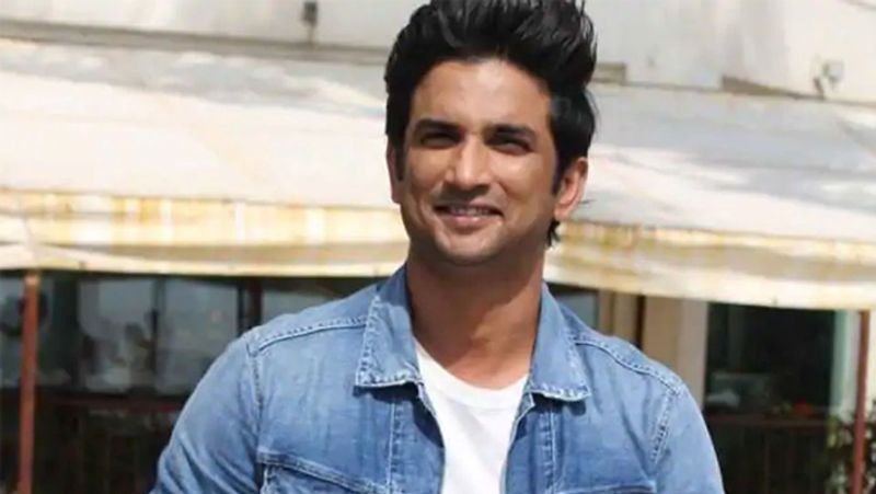 डॉक्टर सुजैन ने बताया कि 'सुशांत जल्दी ही अपनी बीमारी से निजात पाना चाहते थे, जो कि संभव नहीं था। सुजैन ने सुशांत से 18 नवंबर को दोबारा क्लीनिकल एग्जामिनेशन को आने के लिए कहा। 15 नवंबर को सुशांत रिया के साथ डॉक्टर वॉकर के यहां पहुंच गए। जब सुजैन क्लीनिक पहुंचे तब तक सुजैन बायपोलर डिसऑर्डर के बारे में काफी रिसर्च कर चुकी थीं। सुशांत बिना किसी वजह से उदास था।' सुजैन ने एक बड़ी बात ये बताई कि 'सुशांत कई बार रोया करता था। डॉक्टर वॉकर ने कहा कि 'वह कई बार उनसे बात करने के दौरान भी रोने लगते थे। इसके अलावा वह अपने बारे में बहुत ज्यादा निगेटिव महसूस किया करता था।'