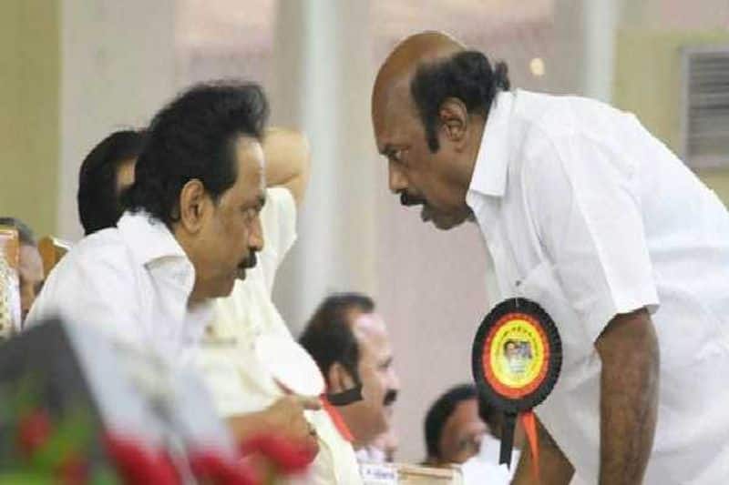 Arcot Veerasamy abruptly leaves DMK general body meeting ..! Exciting meeting hall ..!