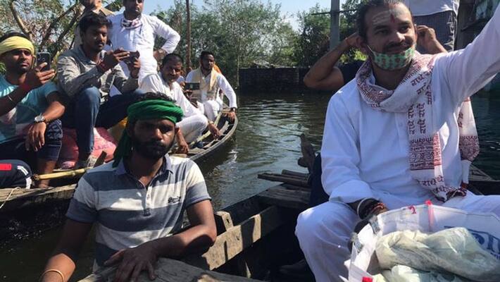 Tej Pratap Yadav visited flood hit areas of Saran in Bihar Tej Pratap Yadav visited flood hit areas of Saran in Bihar
