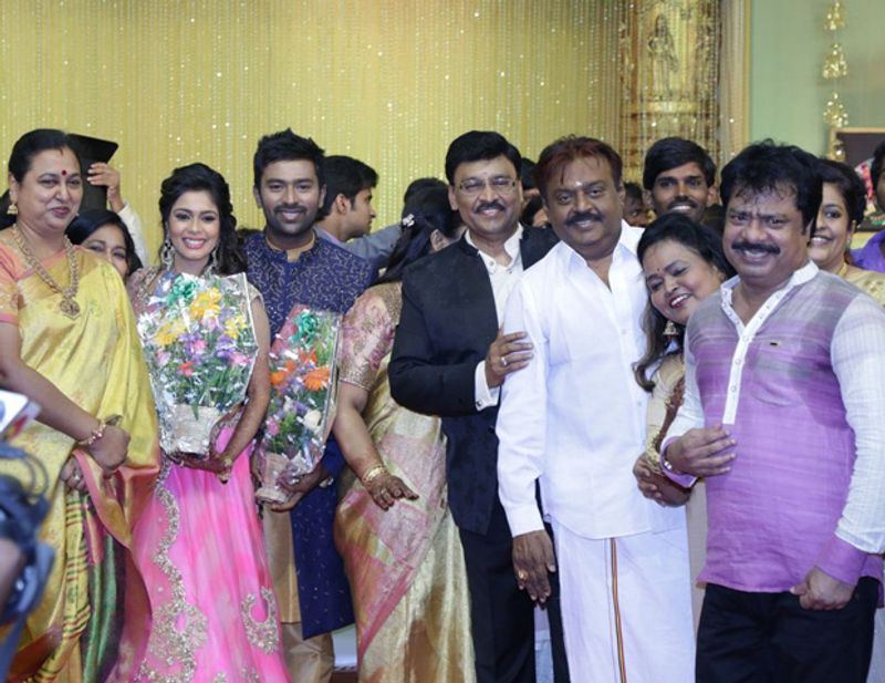 keerthi and santhanu marriage photos