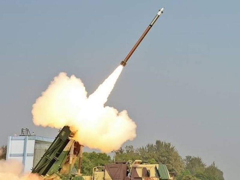 Pinaka missile system that will be deployed at Indias borders with Pakistan China BSS