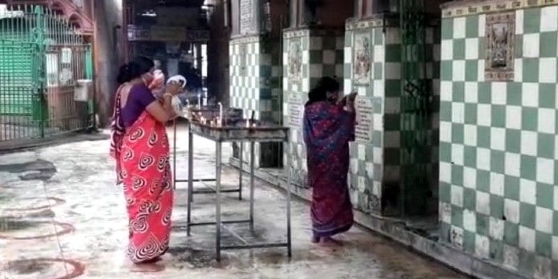 Tarkeshwar temple opens amid Corona panic BTG