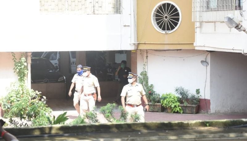 The whole day drama of Rhea Chakraborty's brother Showik getting arrested ADB