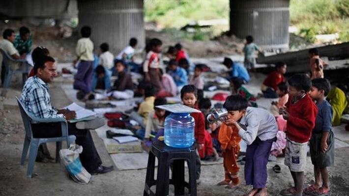 teachers day rajesh kumar the founder of school under the bridge KPP teachers day rajesh kumar the founder of school under the bridge KPP