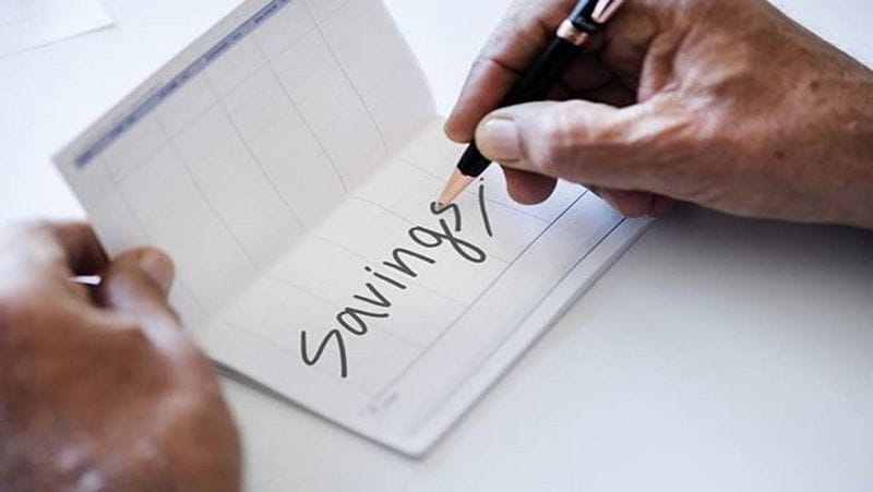 किस खाते में 50 रुपए का बैलेंस
पोस्ट ऑफिस में अगर आपने बिना चेक की सुविधा वाला खाता खोला है, तो उसमें मिनिमम बैलेंस 50 रुपए रखना जरूरी है। इस खाते में भी जीरो बैलेंस नहीं रखा जा सकता।
(फाइल फोटो)