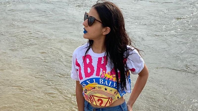 saif ali khan's daughter sara ali khan reading book in swimming pool wearing pink bikini KPJ