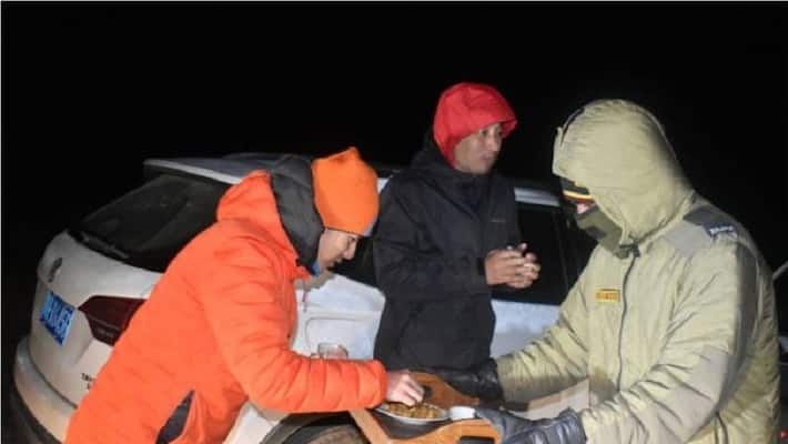 In spite of bitterness at borders Indian Army rescues 3 Chinese citizens trapped in Sikkims harsh conditions-dnm In spite of bitterness at borders Indian Army rescues 3 Chinese citizens trapped in Sikkims harsh conditions-dnm