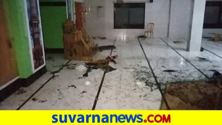 11 dead after 6 air conditioners explode in Bangladesh mosque 11 dead after 6 air conditioners explode in Bangladesh mosque