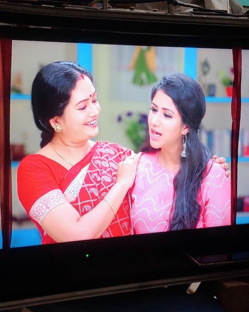 alya manasa serial shooting photos goes viral