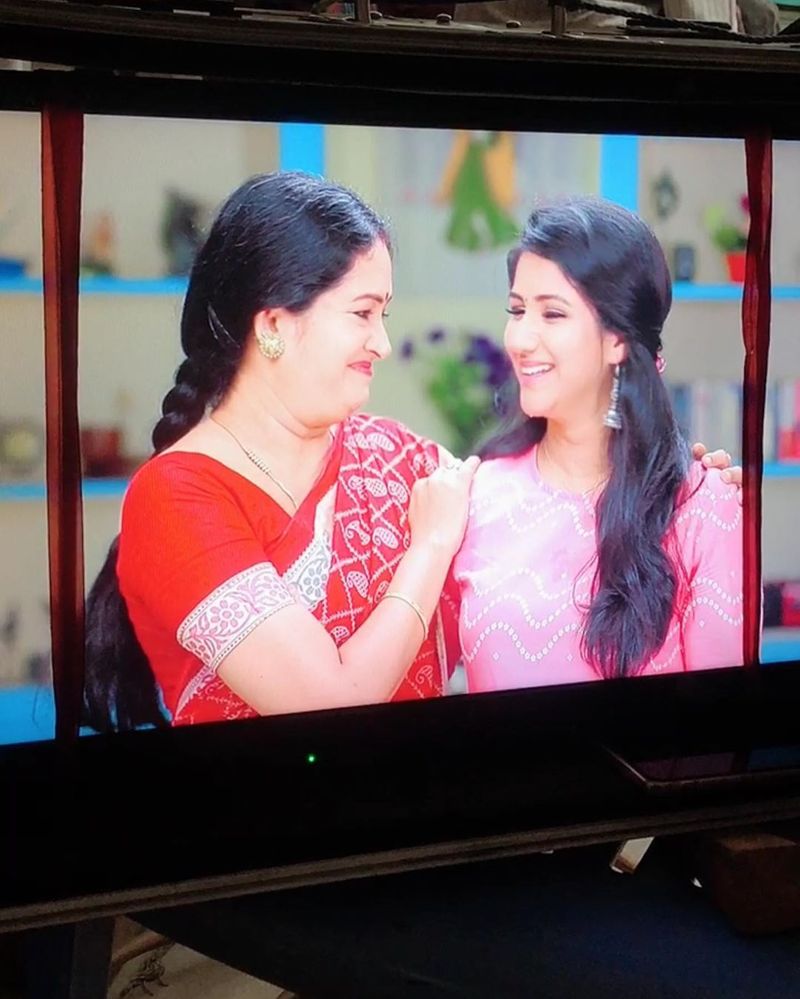 alya manasa serial shooting photos goes viral
