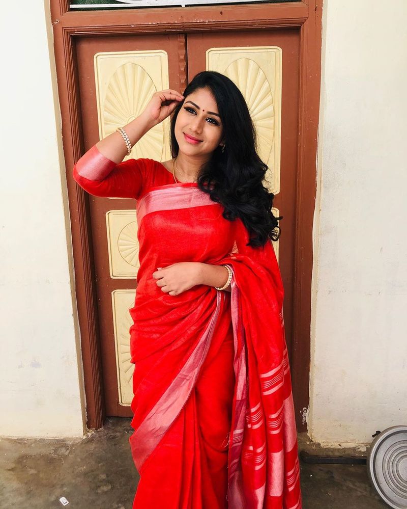 alya manasa serial shooting photos goes viral