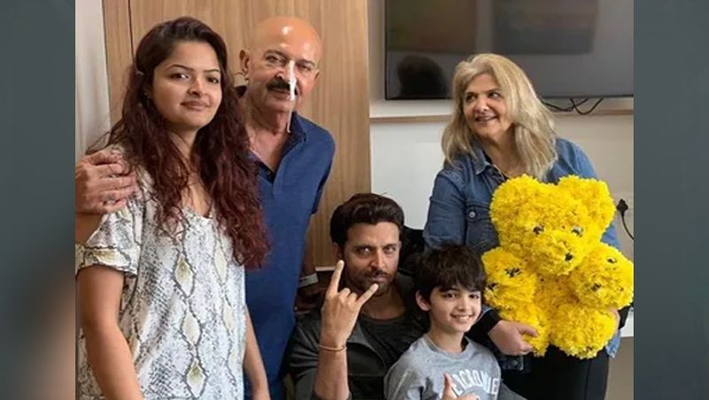 कहो न प्यार है फिल्म को 9 कैटेगिरी में फिल्मफेयर अवॉर्ड मिला था। इसी वजह से इस फिल्म का नाम गिनीज वर्ल्ड रिकॉर्ड में शामिल किया गया था। राकेश को सालभर पहले गले का कैंसर हुआ था। उनकी सर्जरी भी हुई थी।