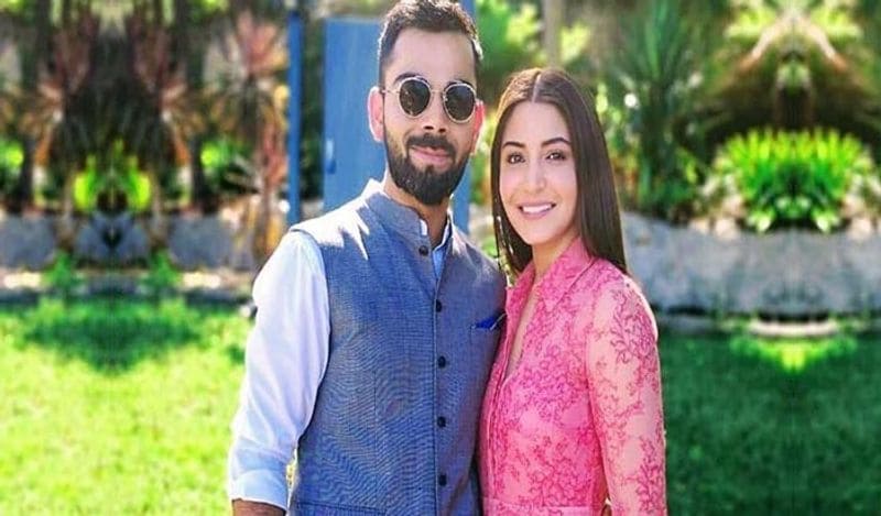 IPL 2020: Here's how Anushka Sharma reacts to Sunil Gavaskar's unpleasing commentary on Virat Kohli-ayh