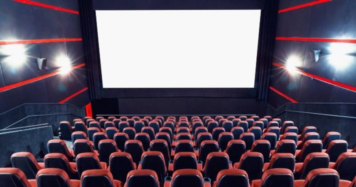 தடுப்பூசி செலுத்திக் கொள்ளாதவர்களை அனுமதிக்கும் தியேட்டர்களுக்கு சீல்.. மாவட்ட ஆட்சியர் எச்சரிக்கை.!