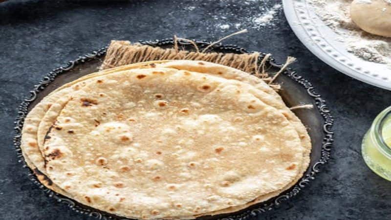 rice or roti  what is the best option to eat at night