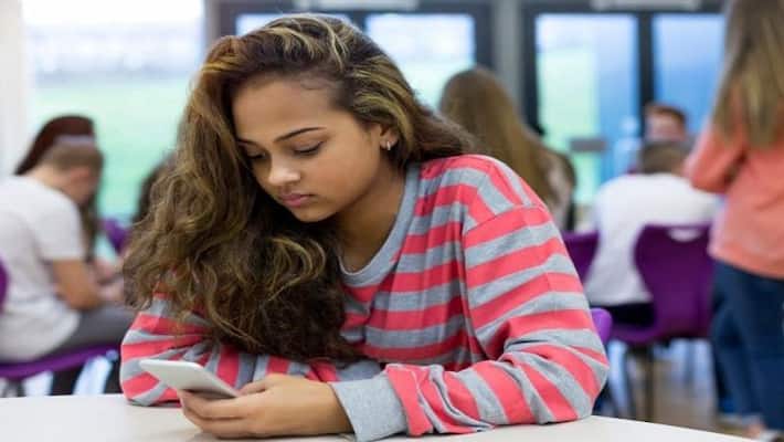 More use of social media also increases stress, follow these 5 tips for prevention MJA More use of social media also increases stress, follow these 5 tips for prevention MJA