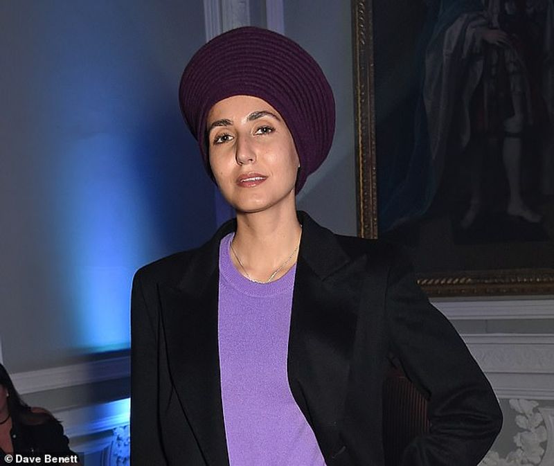 Osama bin Ladens niece is a Trump supporter who has also backed the QAnon conspiracy theory movement BSS
