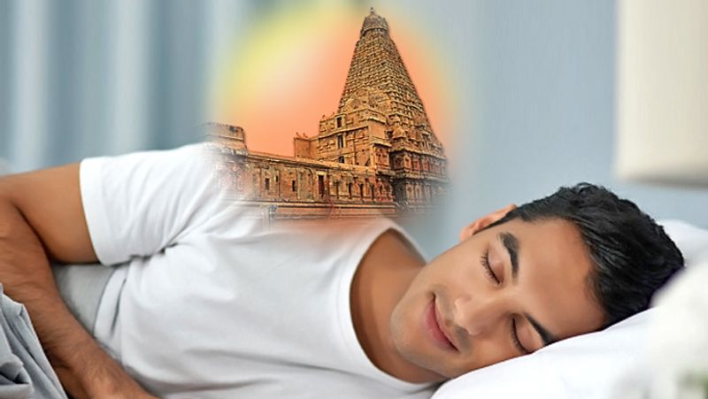 जिन लोगों को भगवान के दर्शन सपने में होते हैं, सपने में बार-बार मंदिर दिखते हैं तो ये शुभ संकेत हैं। ऐसे लोगों को सभी देवी-देवताओं की कृपा बनी रहती है।