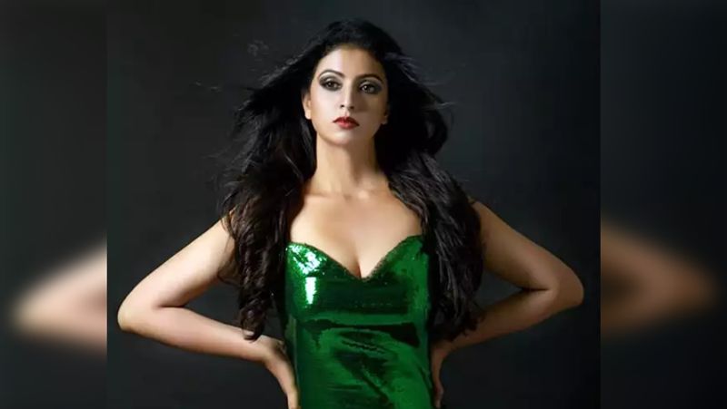 Hasin jahan the wife of mohammad shami has put a viral post on instagram spb