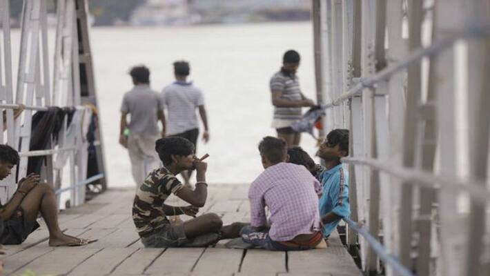 The Lockdown violation norms in ferryghat at Howrah ASB The Lockdown violation norms in ferryghat at Howrah ASB