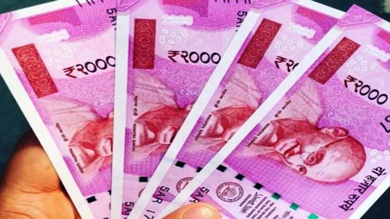कितने किसानों को नहीं मिला पैसा
फिलहाल, इस योजना की छठी किस्त के 2000 रुपए भेजे जा रहे हैं। लेकिन सभी किस्तों का विश्लेषण करने से पता चला है कि 46,13,797 किसानों का भुगतान फेल हो गया है, जबकि उनके लिए फंड ट्रांसफर ऑर्डर (FTO) जनरेट हो चुका था।
(फाइल फोटो)