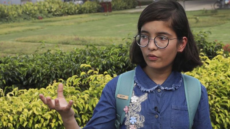 रिद्धिमा का लोगों से कहना है कि प्लास्टिक का इस्तेमाल बंद करें। धुएं वाले वाहनों की बजाए साइकिल यूज करें।