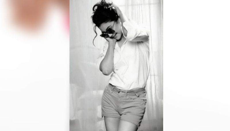 Jaya Ahsan looks ravishing in her different avatar ADB