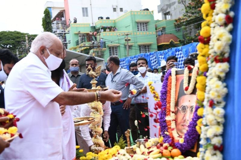 Bengaluru Yelahanka flyover named after Veer Savarkar despite opposition -ymn