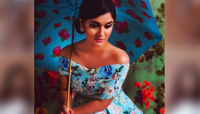 Rafiath Rashid Mithila flaunts her beauty in a very different way ADB