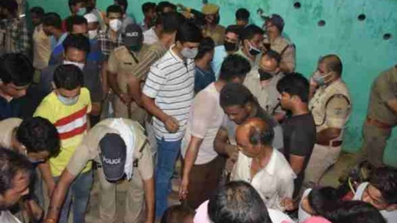करीब राशिद 15 दिन पहले नाजिया और राशिद इस उम्मीद से घर लौटे थे कि उनके घरवाले शायद उनको माफ कर देंगे। लेकिन ऐसा कुछ नहीं हुआ, दोनों शहर के सिद्दीकी मैरिज हॉल में के पास किराए पर रहने लगे। 
