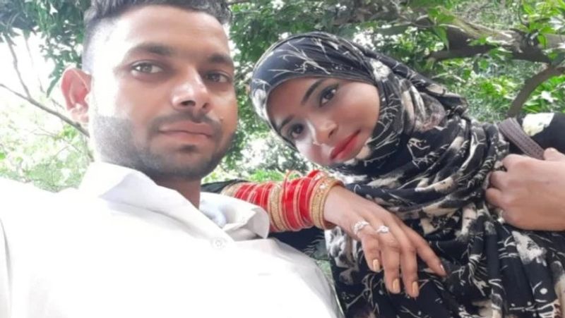 दरअसल, यह दिल दहला देने वाला मामला ऊधसिंहनगर जिले के काशीपुर का है। जहां सोमवार देर रात घर से भागकर शादी करने वाली बेटी और दामाद को पिता और भाई ने अपनी इज्जत की खातिर मौत के घाट उतार दिया। हत्या करने के बाद आरोपी बाप-बेटे रात में घर से भाग गए। वारदात के बाद अपर पुलिस अधीक्षक राजेश भट्ट अपनी टीम के साथ मौके पर पहुंचे और शव को कब्जे में लेकर मामले की जांच शुरू कर दी।