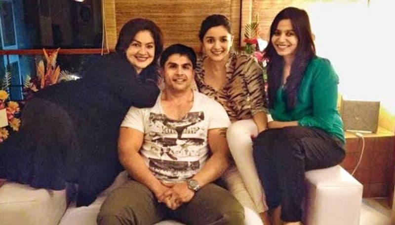 Mahesh Bhatt treated me like a bast**d, says son Rahul Bhatt-SYT
