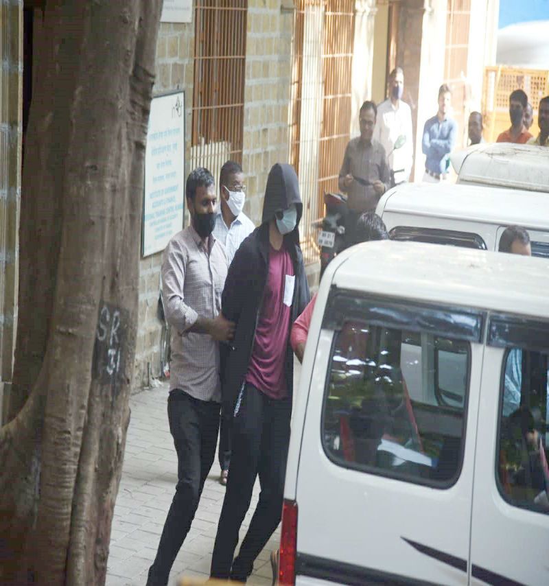 The images of Rhea Chakraborty just after the arrest by NCB