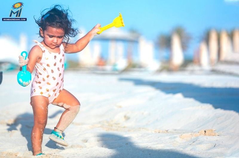 Before start IPL 2020 Mumbai Indians players spend times in sea beach with family spb