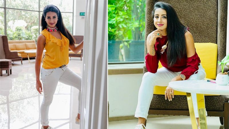 संजना गलरानी ने फिल्मों में अपने करियर की शुरुआत तमिल फिल्म 'ओरु कधल सेवीर' से की थी। यह फिल्म साल 2006 में आई थी। उन्होंने कन्नड़ फिल्म 'गंदा हेंताथी' में भी काम किया है। संजना गलरानी को उनकी एक्टिंग की वजह से कई बार सम्मानित किया जा चुका है। वो बड़े पर्दे के अलावा छोटे पर्दे का भी हिस्सा रह चुकी हैं। वो साल 2013 में कन्नड़ रिएलिटी शो 'बिग बॉस' में भी नजर आ चुकी हैं।

