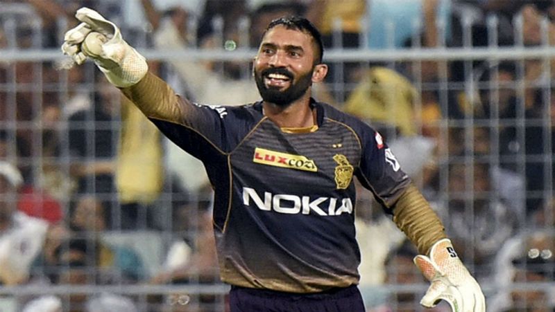 दिनेश कार्तिक IPL के दूसरे सबसे सफल विकेटकीपर बल्लेबाज हैं। वह अपने आईपीएल करियर में दिल्ली कैपिटल्स, गुजरात लॉयंस, कोलकाता नाइट राइडर्स,मुंबई इंडियंस और रॉयल चैलेंजर्स बैंगलोर की टीमों का हिस्सा रहे। मौजूदा समय में कार्तिक केकेआर के कप्तान हैं। 